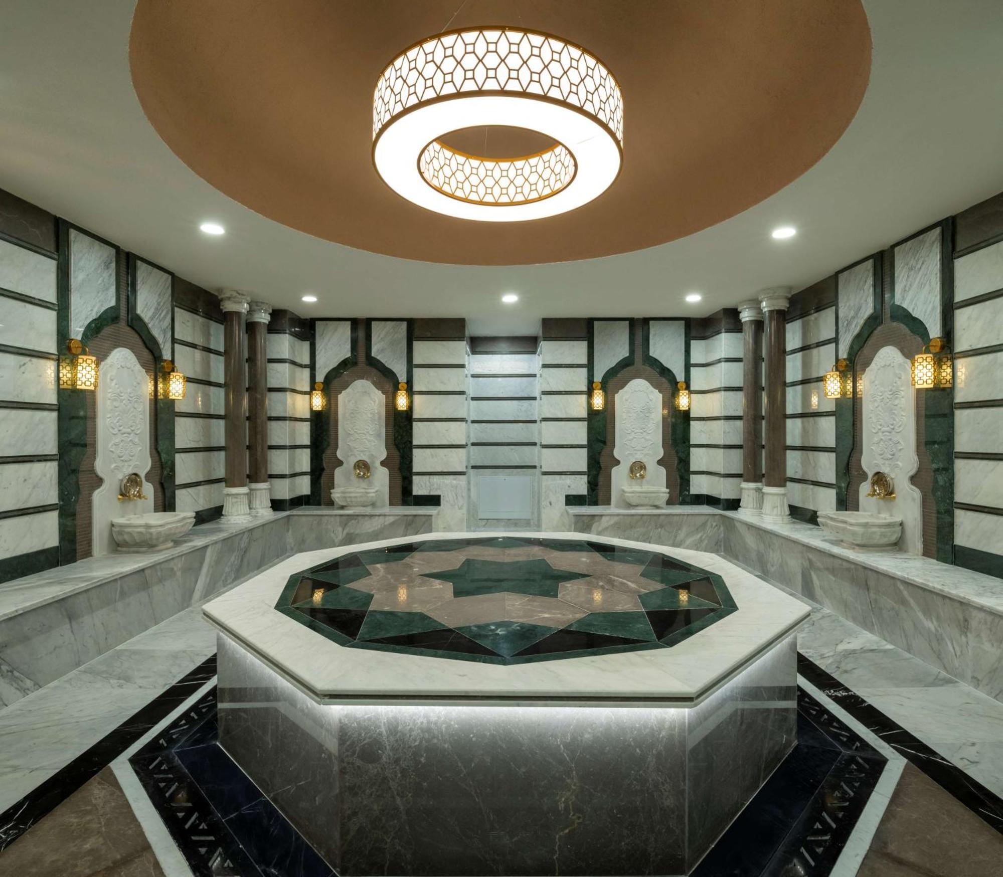 Hotel Doubletree By Hilton Manisa Exterior foto