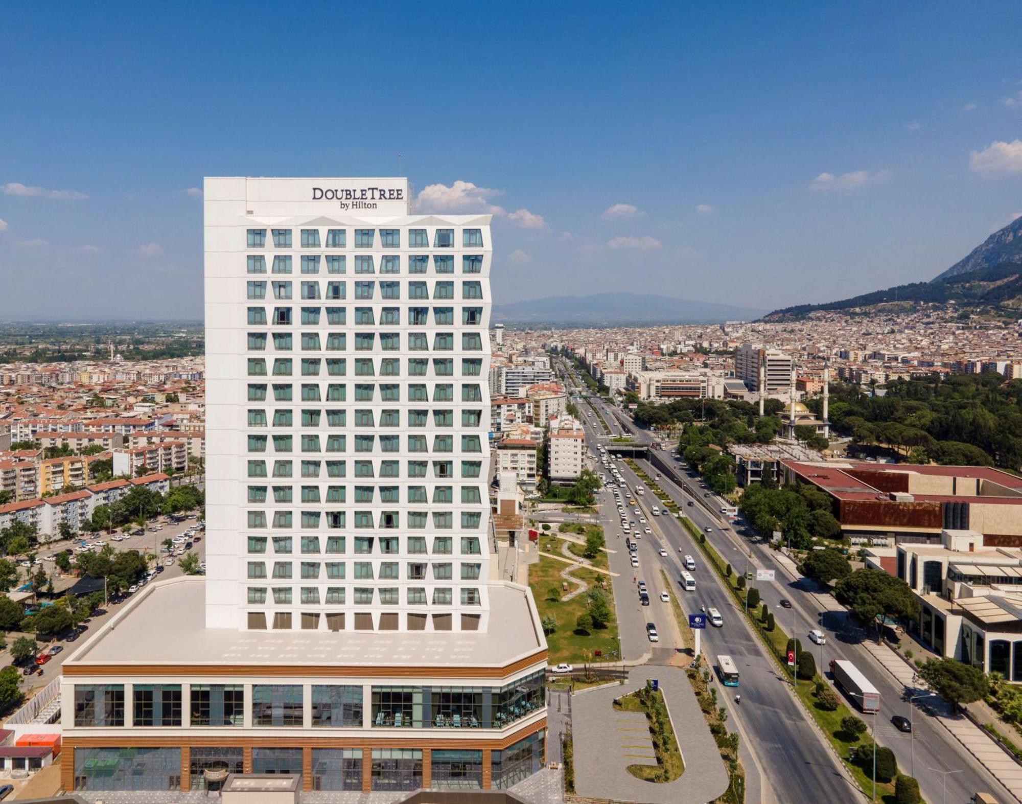 Hotel Doubletree By Hilton Manisa Exterior foto