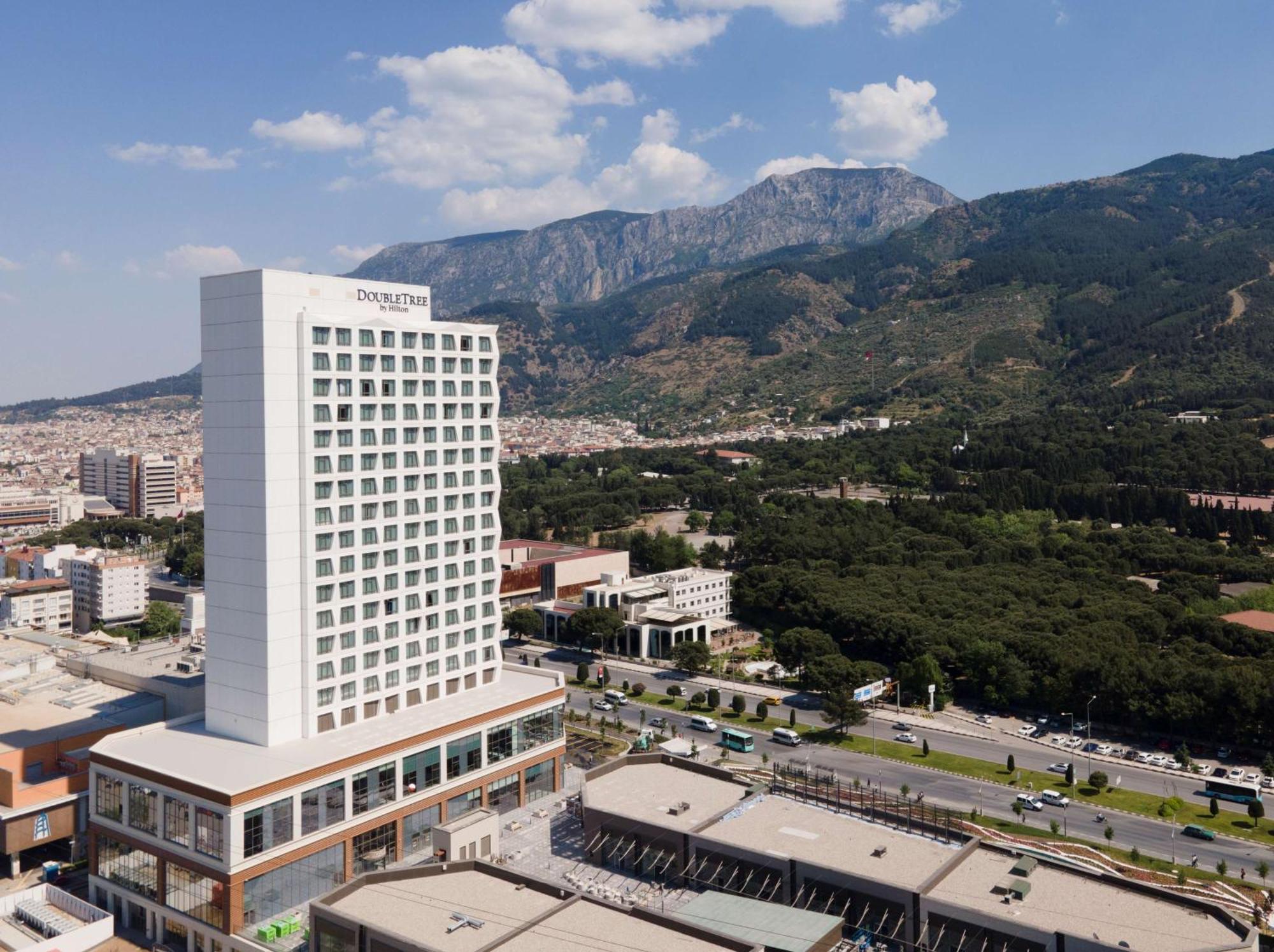 Hotel Doubletree By Hilton Manisa Exterior foto